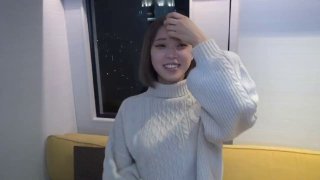 睡裙翘臀 无时无地操的骚货
