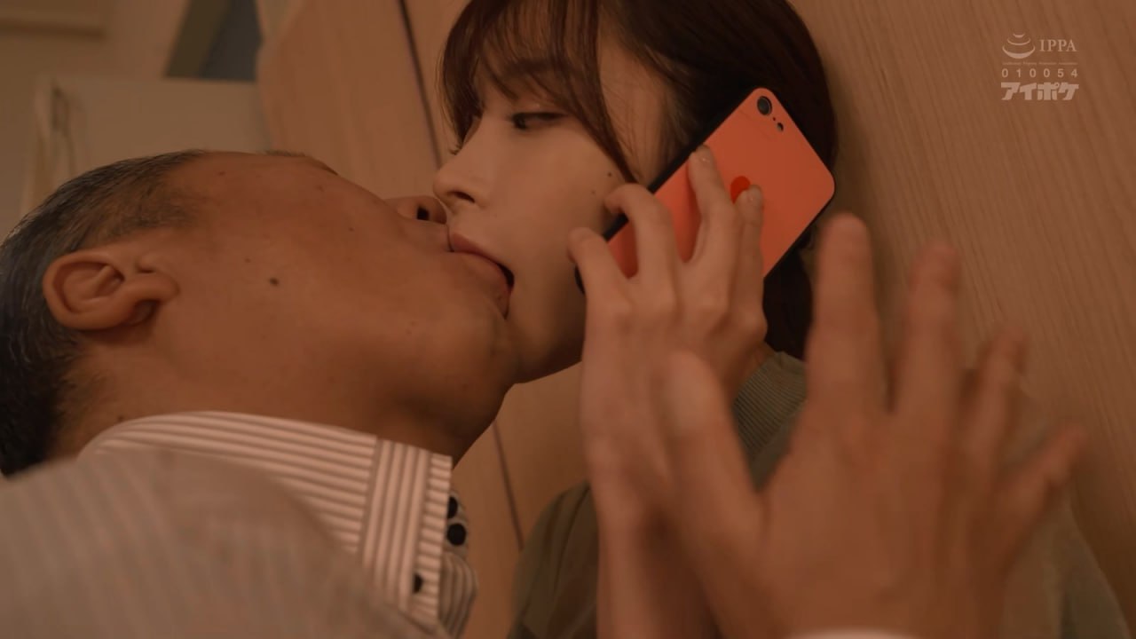 FAZM-007 【密着Dキス5P大乱交SEX】140cm台パイパン美少女レイヤー様が【全員ベロ舐め奉仕＆連続即